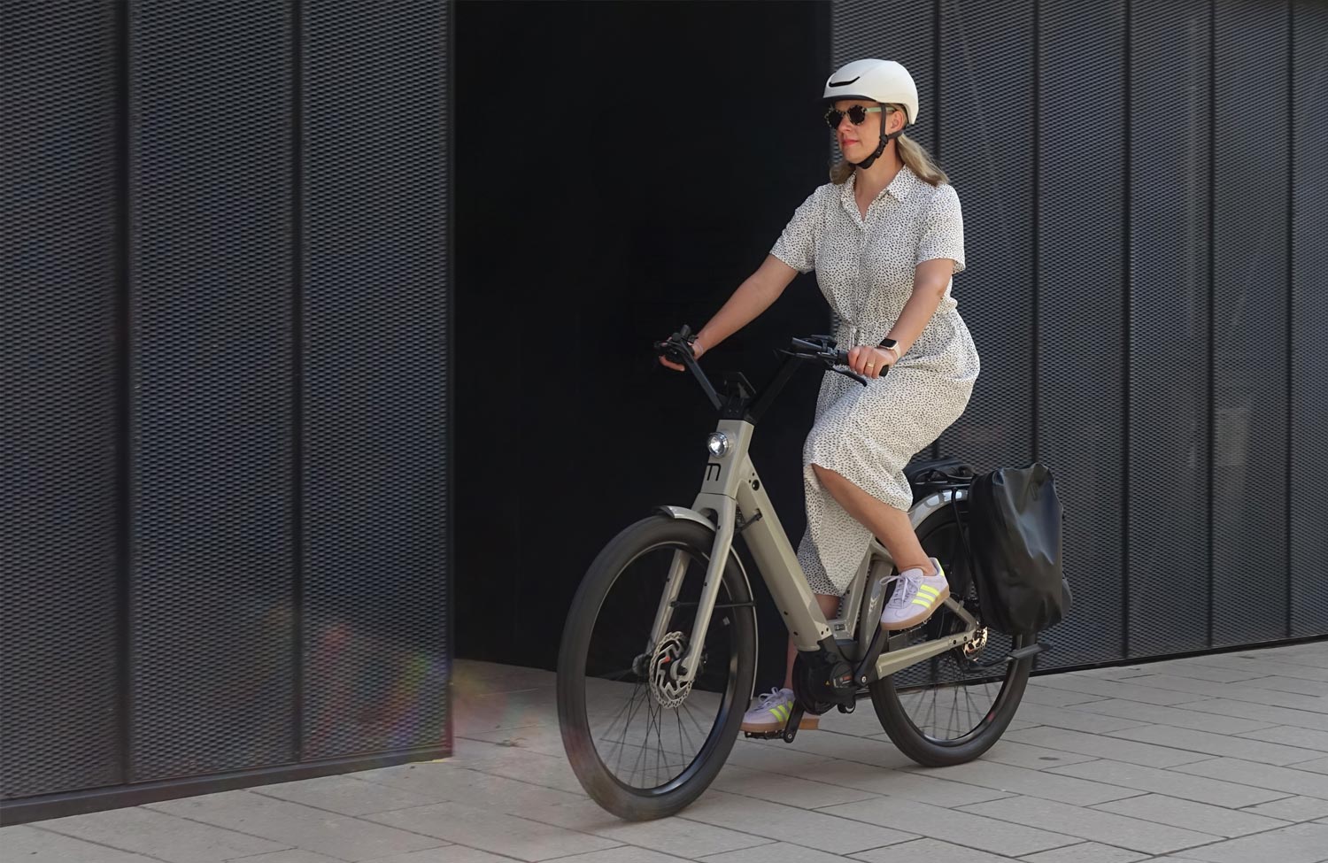 Moustache Lundi 27.6 im Test: zeitloser Klassiker mit modernen Features 16 Moustache Lundi 27 Test Review Design Fahrt