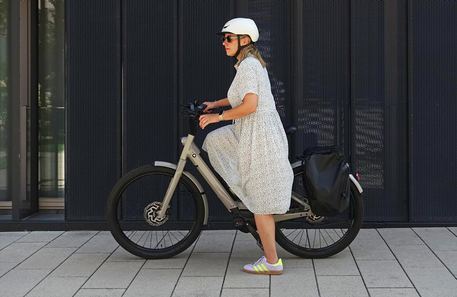 Moustache Lundi 27.6 im Test: zeitloser Klassiker mit modernen Features 11 Moustache Lundi 27 Test Review Design Mood 2