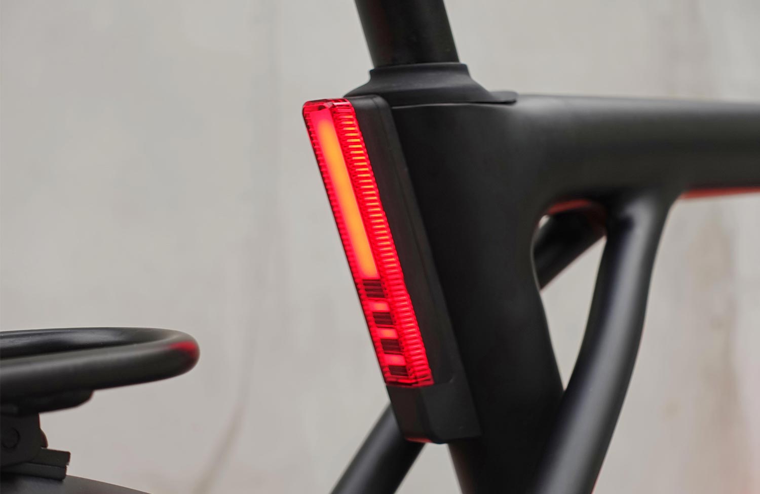 Tenways CGO 009 im Test: das neue Smart Bike mit GPS-Ortung, Boost-Funktion und neuem Motor 9 Tenways CGO 009 Test Review Urban Smart Bike Licht